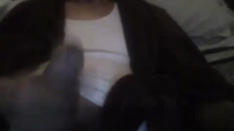 Snapshot of busturgutzgd11 chatting on 01/08/25, 05:27 Busturgutzgd1 online show from 01/08/25, 05:27