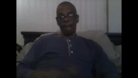 Snapshot of busturgutzgd11 chatting on 01/23/25, 02:55 Busturgutzgd1 online show from 01/23/25, 02:55