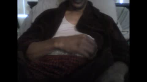 Snapshot of busturgutzgd11 chatting on 02/08/25, 06:55 Busturgutzgd1 online show from 02/08/25, 06:55