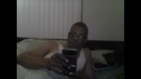 Snapshot of busturgutzgd11 chatting on 03/02/25, 05:12 Busturgutzgd1 online show from 03/02/25, 05:12