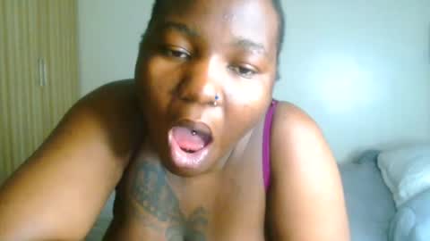 busty_mellons69 online show from 03/29/26, 06:35