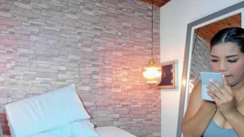 busty_stepsis18 online show from 12/18/24, 08:47