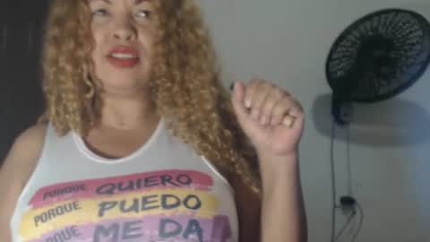 Snapshot of bustyamanda_ chatting on 06/27/26, 11:59 Amanda online show from 06/27/26, 11:59