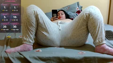 Emma online show from 02/20/25, 01:40