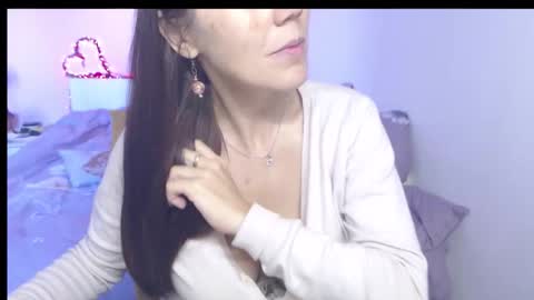 anna online show from 10/29/25, 01:24