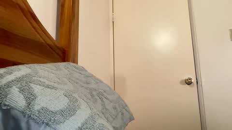 bustyirie online show from 03/18/26, 02:53