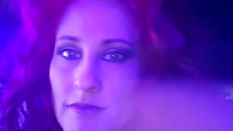 busybee83 online show from 02/01/25, 09:54