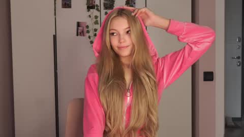 butteflai online show from 04/20/26, 09:01