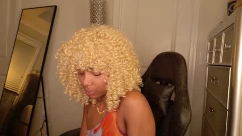 butterfly booty online show from 12/18/25, 01:44