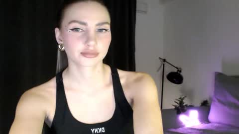 Lauren online show from 02/28/25, 10:17