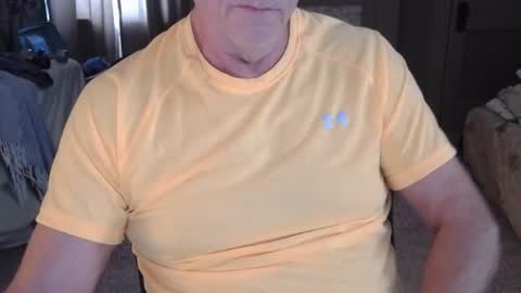 Snapshot of buttnakedfun954737 chatting on 07/26/26, 03:52 Miles online show from 07/26/26, 03:52