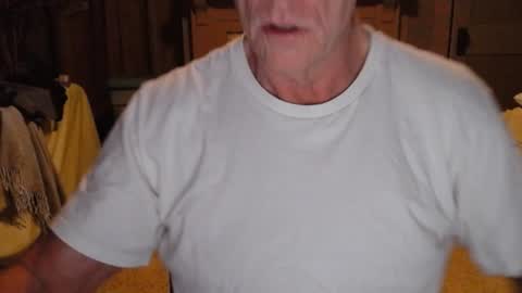 Snapshot of buttnakedfun954737 chatting on 07/28/26, 06:31 Miles online show from 07/28/26, 06:31