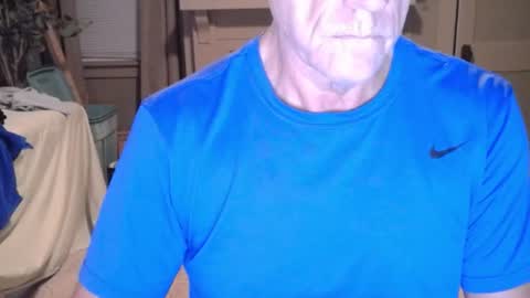 Snapshot of buttnakedfun954737 chatting on 08/09/26, 08:52 Miles online show from 08/09/26, 08:52