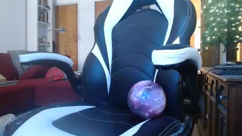 Snapshot of bwall1425 chatting on 01/10/25, 06:38 bwall1425 online show from 01/10/25, 06:38