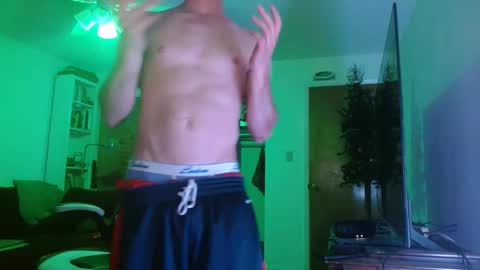 Snapshot of bwall1425 chatting on 02/08/25, 12:06 bwall1425 online show from 02/08/25, 12:06