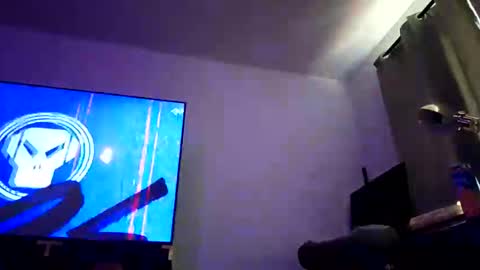 Snapshot of bwall1425 chatting on 10/15/25, 07:03 bwall1425 online show from 10/15/25, 07:03