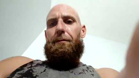 Snapshot of bwc1992863 chatting on 11/08/25, 09:31 Hugeuncut92 online show from 11/08/25, 09:31