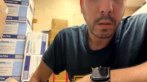 bxbomber2012 online show from 11/21/25, 09:13