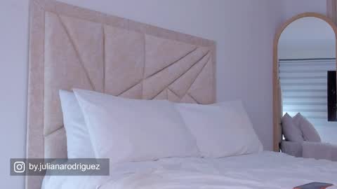    online show from 04/14/26, 11:44