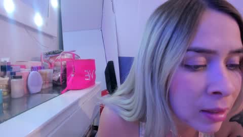 Snapshot of byanca_winklar chatting on 12/08/24, 04:28 online show from 12/08/24, 04:28