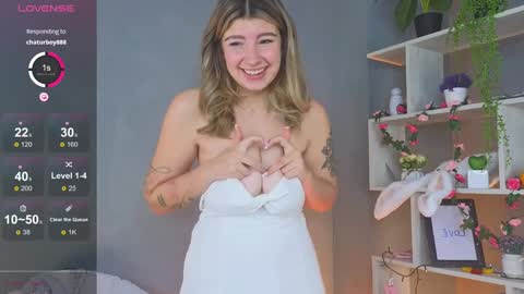 Kira online show from 12/04/24, 02:26