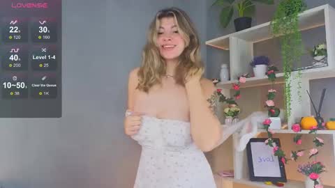 Kira online show from 12/07/24, 11:18