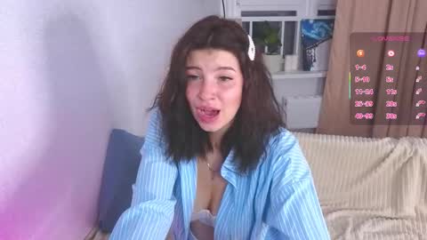 Kira online show from 11/30/25, 02:54