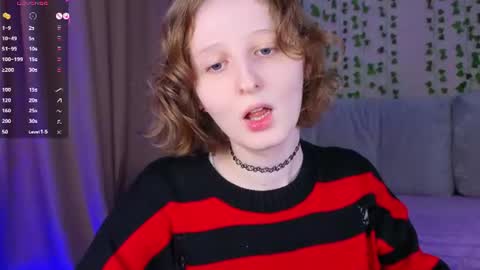 Snapshot of c0ralynx chatting on 06/16/26, 11:35 C0ralynx online show from 06/16/26, 11:35