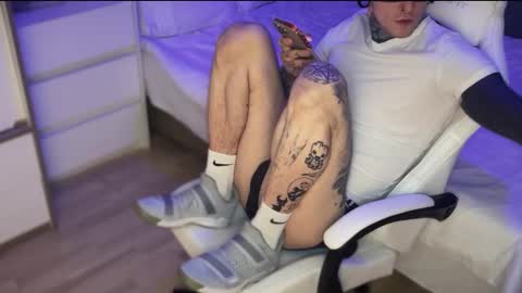 c10h15on online show from 01/06/26, 02:43