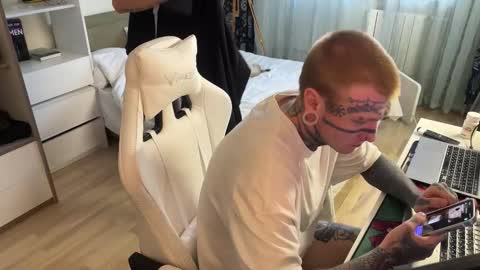 c10h15on online show from 02/03/26, 09:14