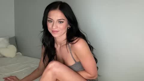 Snapshot of c1luxegirl chatting on 09/10/25, 11:16 c1luxegirl online show from 09/10/25, 11:16
