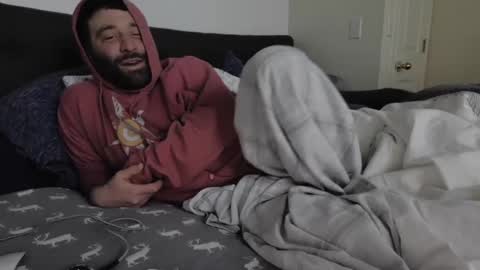 Snapshot of c2cmee chatting on 12/23/24, 05:39 c2cmee online show from 12/23/24, 05:39