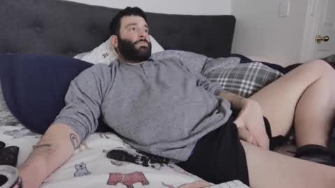 Snapshot of c2cmee chatting on 01/20/25, 02:11 c2cmee online show from 01/20/25, 02:11