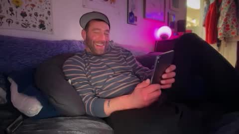 c2cmee online show from 04/23/26, 07:09