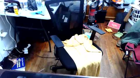Snapshot of c4oreyh chatting on 06/10/26, 05:23 Seefoa online show from 06/10/26, 05:23