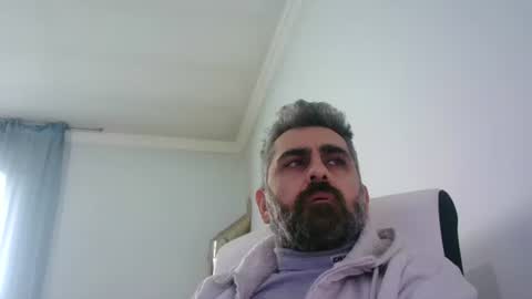 Snapshot of c534963 chatting on 01/02/25, 08:39 supersperm online show from 01/02/25, 08:39