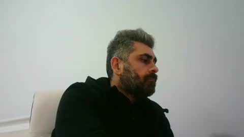 Snapshot of c534963 chatting on 01/04/25, 08:39 supersperm online show from 01/04/25, 08:39