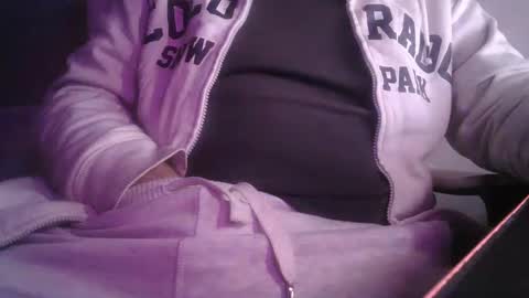 Snapshot of c534963 chatting on 01/12/25, 10:43 supersperm online show from 01/12/25, 10:43