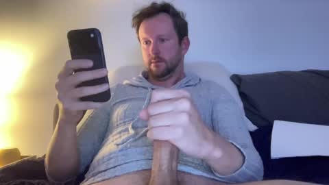 Snapshot of c_suite chatting on 10/20/25, 02:12 c_suite online show from 10/20/25, 02:12