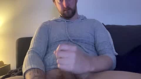 Snapshot of c_suite chatting on 12/16/25, 02:05 c_suite online show from 12/16/25, 02:05