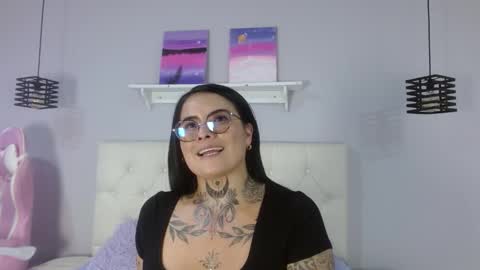 Candy online show from 09/29/25, 08:35
