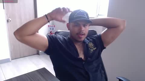 Snapshot of caballero_____ chatting on 12/24/24, 08:16 INSTAGRAM CABALLERO 1998 online show from 12/24/24, 08:16