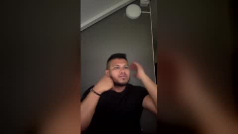 Snapshot of caballero_____ chatting on 04/02/26, 06:00 INSTAGRAM CABALLERO 1998 online show from 04/02/26, 06:00