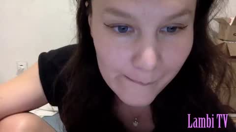 Snapshot of caffeinated_lamb chatting on 12/07/24, 07:21 Lamb online show from 12/07/24, 07:21