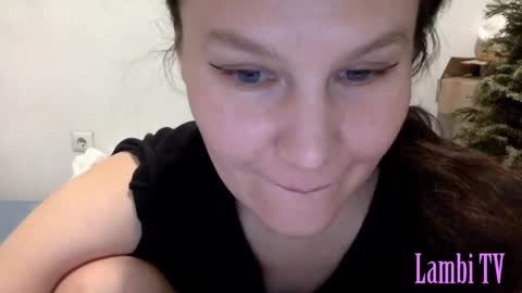 Snapshot of caffeinated_lamb chatting on 01/19/25, 07:15 Lamb online show from 01/19/25, 07:15