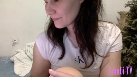 Snapshot of caffeinated_lamb chatting on 01/20/25, 07:25 Lamb online show from 01/20/25, 07:25