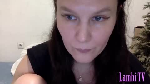 Snapshot of caffeinated_lamb chatting on 01/24/25, 07:28 Lamb online show from 01/24/25, 07:28