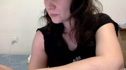 Snapshot of caffeinated_lamb chatting on 09/10/25, 06:08 Lamb online show from 09/10/25, 06:08