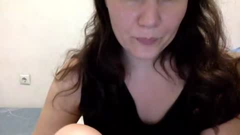 Snapshot of caffeinated_lamb chatting on 09/11/25, 05:57 Lamb online show from 09/11/25, 05:57