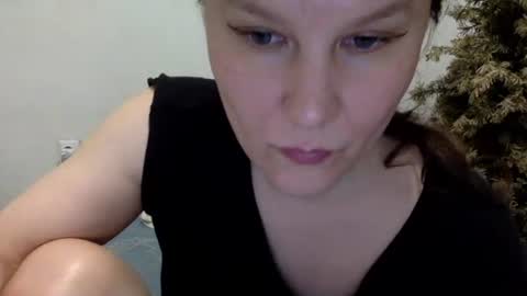 Snapshot of caffeinated_lamb chatting on 04/26/26, 05:54 Lamb online show from 04/26/26, 05:54